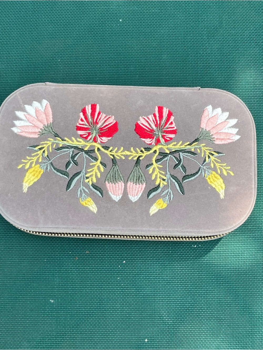 WOLF JEWELRY EMBROIDERED FLORAL velour Box, clean inside